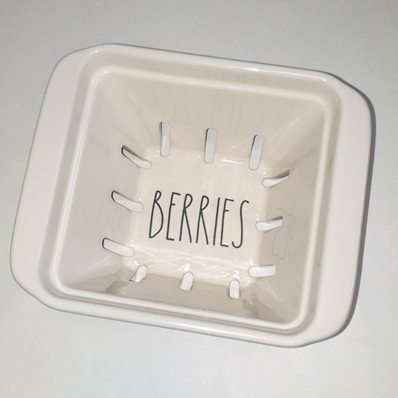 Rae Dunn Accessories - Rae Dunn BERRIES ceramic bowl
